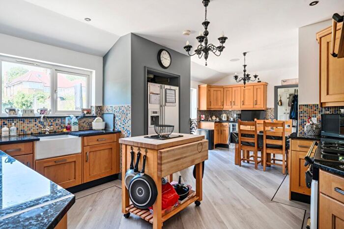 4 Bedroom Detached House For Sale In Longdown Road, Epsom, KT17