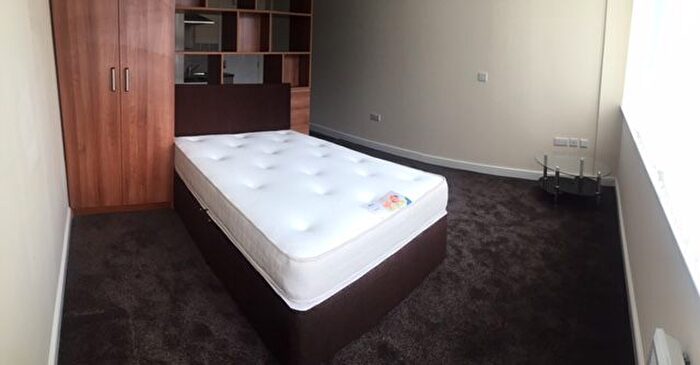 Studio To Rent In Queen Street, Wakefield, WF1