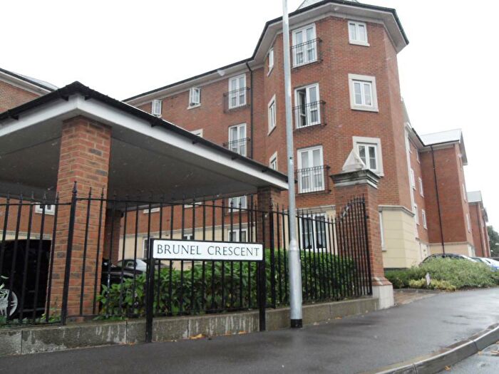 2 Bedroom Flat To Rent In Brunel Crescent, Swindon, SN2