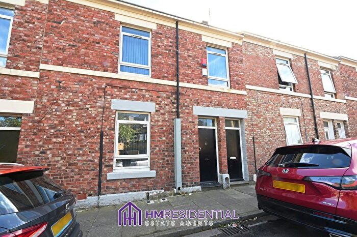 3 Bedroom Flat To Rent In Longley Street, Newcastle Upon Tyne, NE4