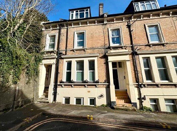 2 Bedroom Flat To Rent In Verulam Place, Bournemouth, BH1
