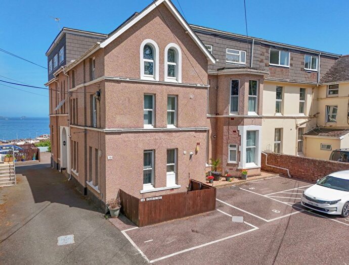 1 Bedroom Flat For Sale In Cleveland Road, Roundham, Paignton, TQ4
