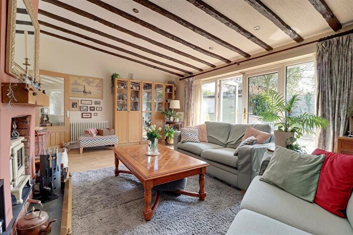 2 Bedroom Detached Bungalow For Sale In Main Street, Ellerker, Brough, HU15