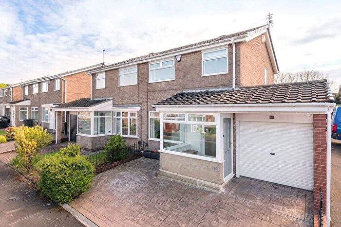 3 Bedroom Semi-Detached House For Sale In Glendale Close, Newcastle Upon Tyne, Tyne And Wear, NE5
