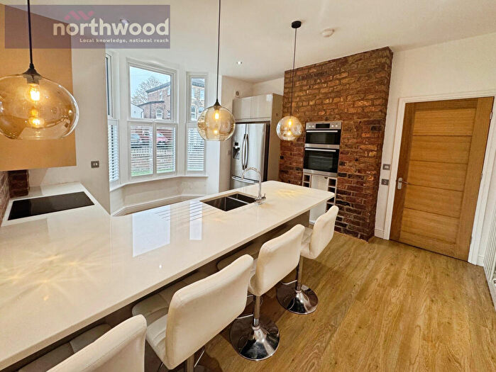 2 Bedroom Flat To Rent In Balls Road, Oxton, Wirral, CH43