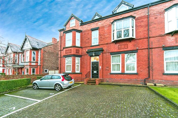 2 Bedroom Flat For Sale In Cearns Road, Prenton, Merseyside, CH43