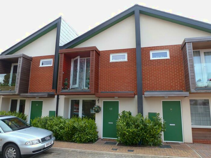 2 Bedroom House To Rent In John Day Close, Coxheath, Maidstone, ME17