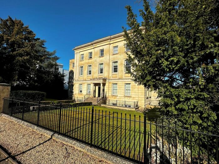2 Bedroom Apartment To Rent In The Park, Cheltenham, GL50