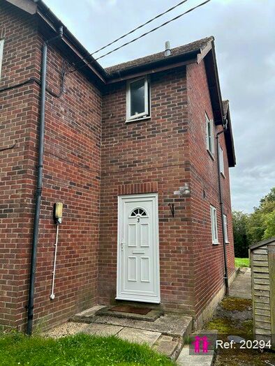 1 Bedroom Maisonette To Rent In Love Lane, Shaw, Newbury, RG14