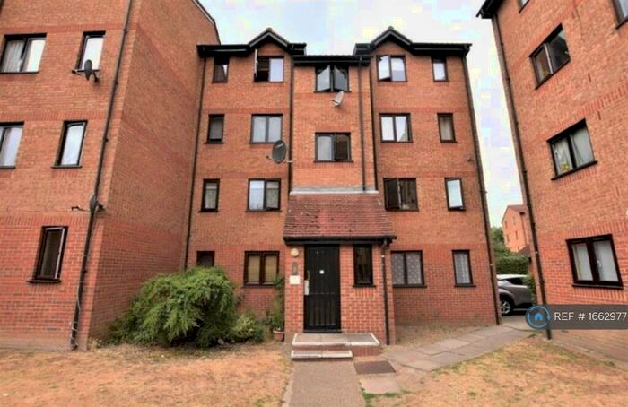1 Bedroom Flat To Rent In Baildon Street, London, SE8