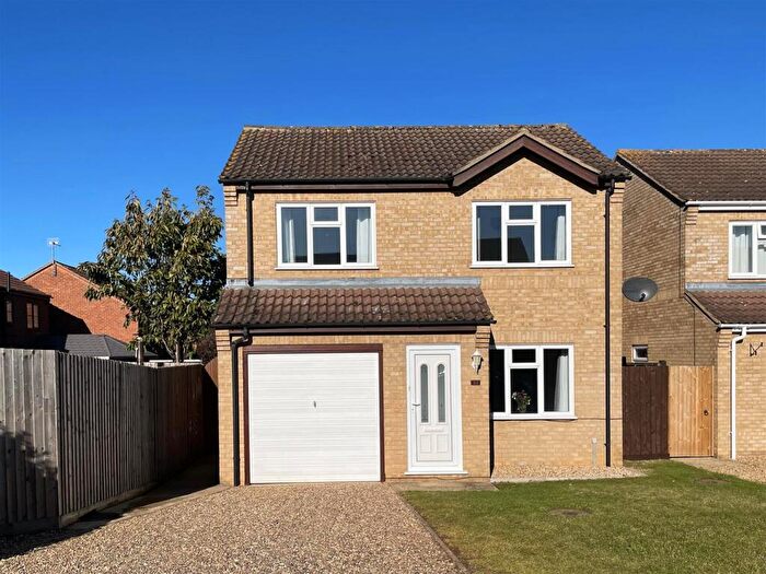 3 Bedroom Detached House To Rent In Foxglove Road, Stamford, PE9