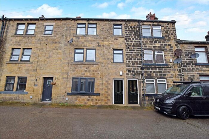 4 Bedroom Terraced House For Sale In Woodland View, Calverley, Pudsey, West Yorkshire, LS28