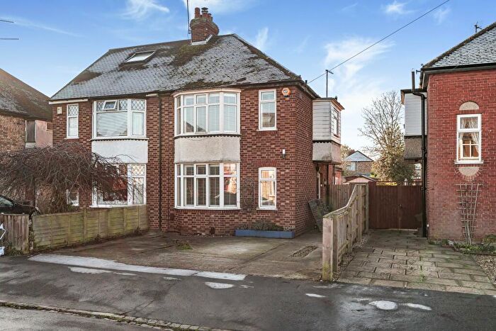 3 Bedroom Semi Detached House For Sale In Lovell Road, Cambridge, CB4