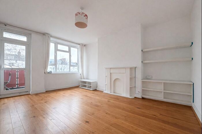 2 Bedroom Flat To Rent In Albion Road, By Clissold Park, N16