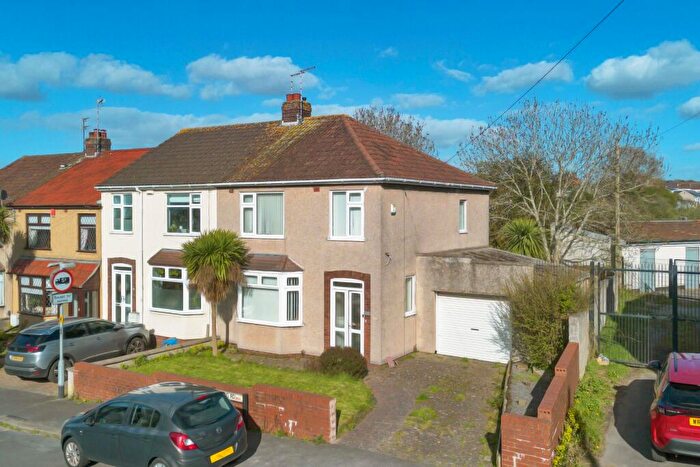 3 Bedroom End Of Terrace House For Sale In Marling Road, Bristol, BS5