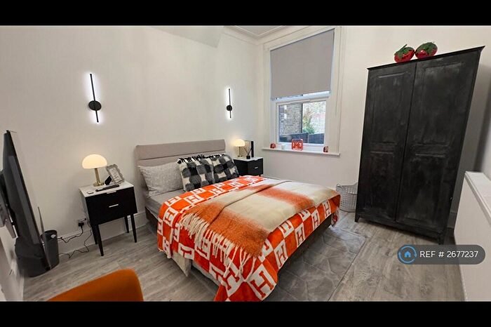 2 Bedroom Flat To Rent In Keston Road, London, N17