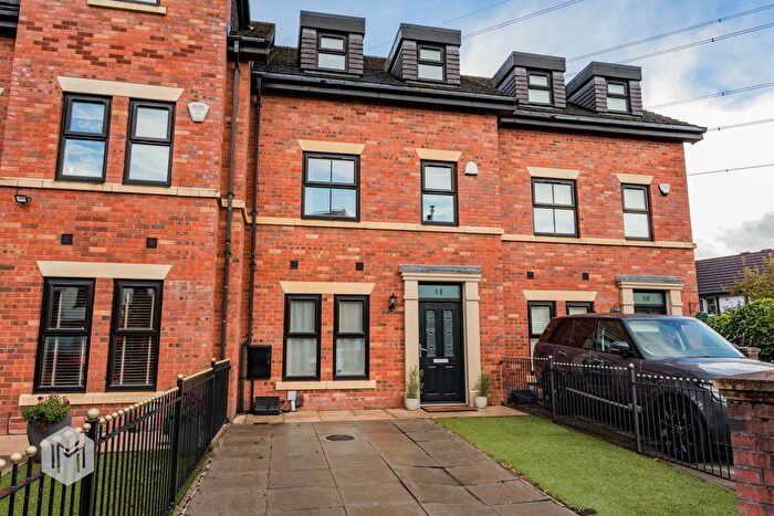 4 Bedroom Terraced House For Sale In Stablefold, Worsley, Manchester, M28