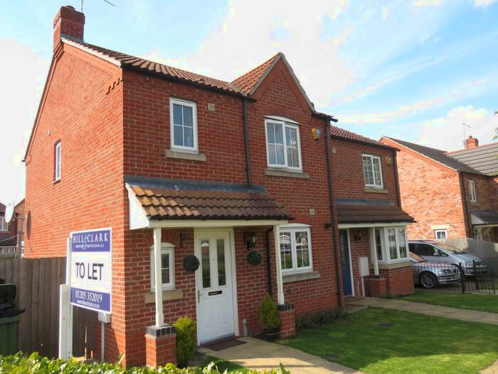 3 Bedroom Semi-Detached House To Rent In St Thomas Drive, Boston, PE21