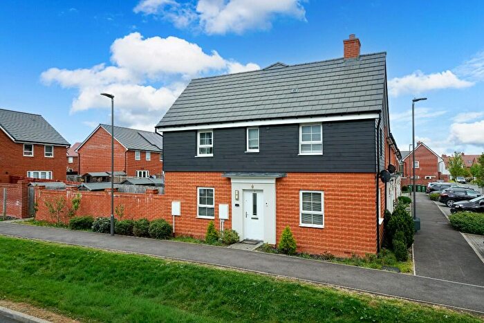 3 Bedroom End Of Terrace House For Sale In Teasel Street, Aylesbury, Bucks., HP22