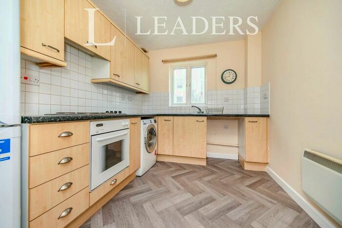 2 Bedroom Apartment To Rent In Neptune Square, Ipswich, IP4