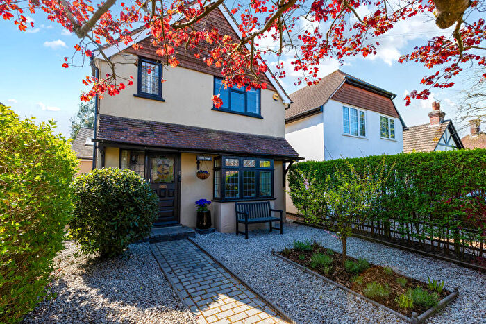 3 Bedroom House For Sale In Grove Road, Hindhead, GU26