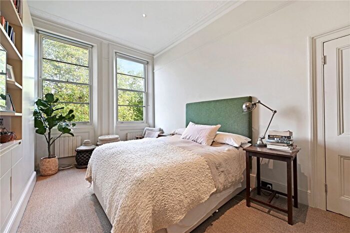 2 Bedroom Property To Rent In Ladbroke Grove, London, W11