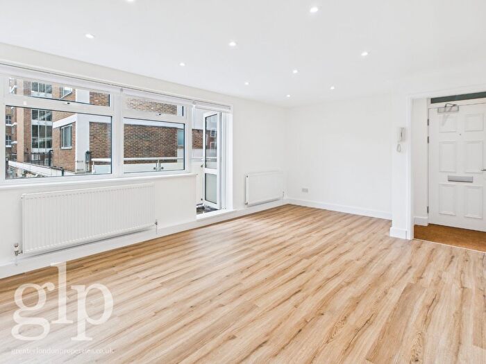 3 Bedroom Flat To Rent In Rokeby House, Lambs Conduit Street, Bloomsbury, WC1N