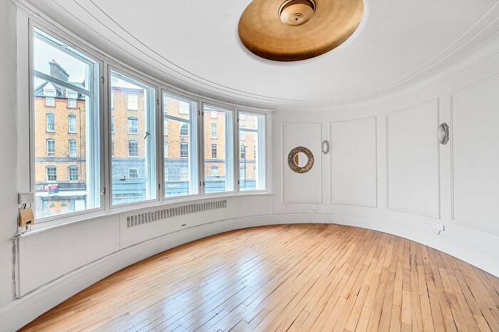 1 Bedroom Flat For Sale In St John Street, Clerkenwell, London, EC1V