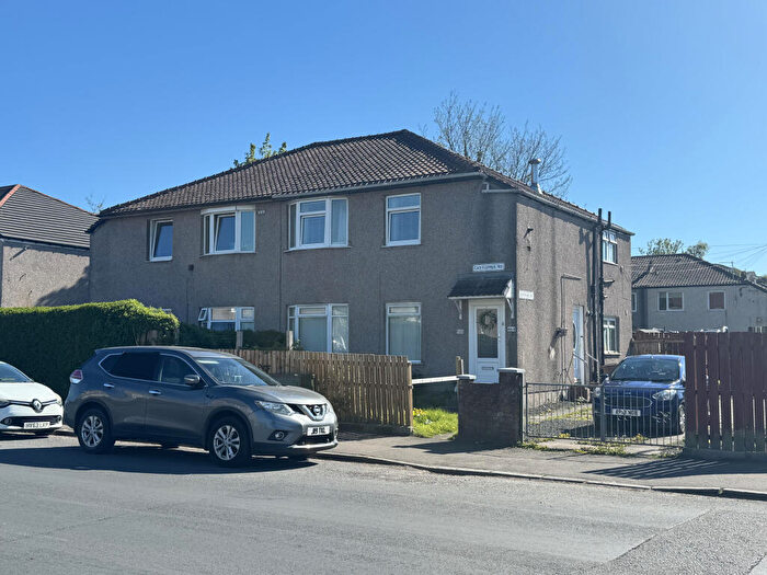 3 Bedroom Flat For Sale In Castlemilk Road, Glasgow, Glasgow City, G44