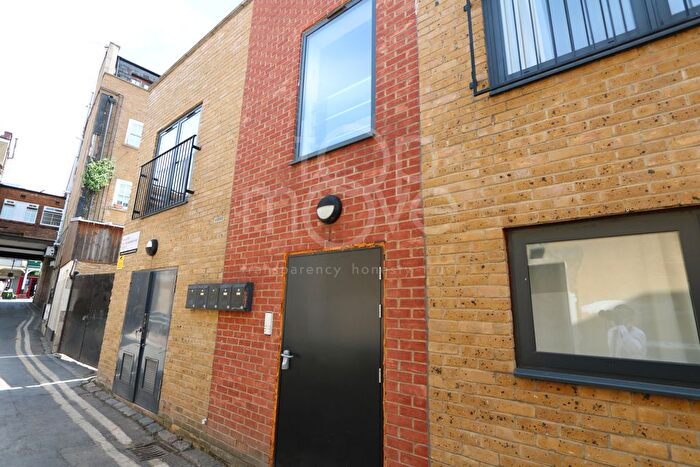 1 Bedroom Flat To Rent In Fellmongers Yard, Croydon, CR0