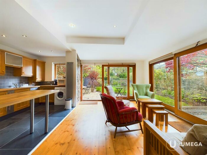 2 Bedroom Villa To Rent In Madeira Place, Leith, Edinburgh, EH6