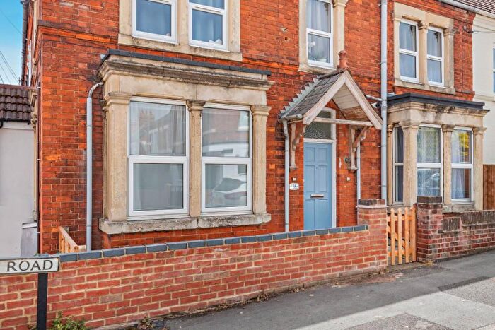 1 Bedroom Maisonette For Sale In Kings Road, Rushden, NN10