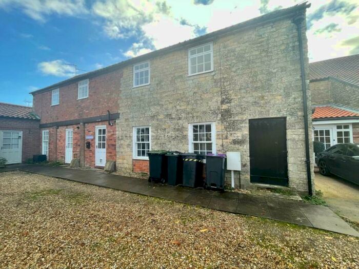4 Bedroom Coach House To Rent In The Coach House, High Street, Coleby, LN5