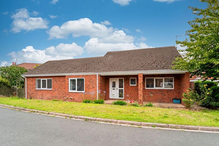 3 Bedroom Bungalow For Sale In Poplar Gardens, Drax, Selby, YO8