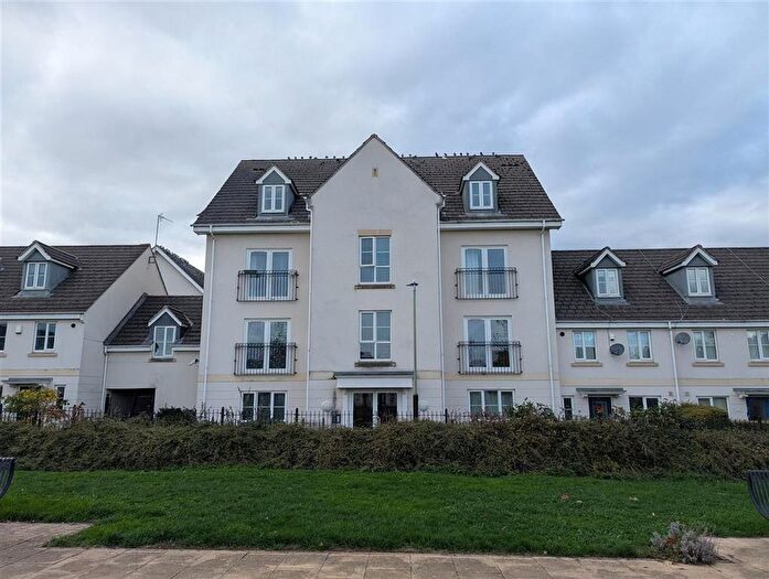2 Bedroom Flat For Sale In Pintail Close, Cheltenham, GL51