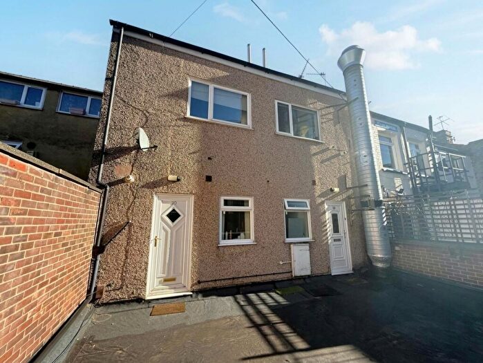 1 Bedroom Semi-Detached House To Rent In Holden Street, Nottingham, NG7
