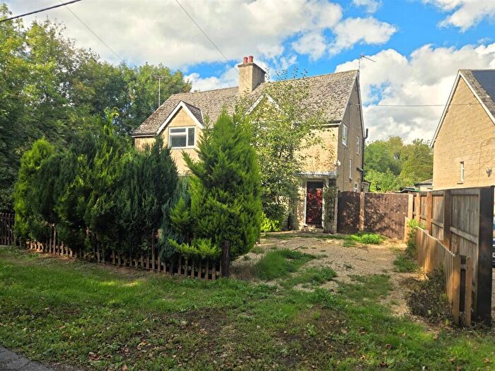 3 Bedroom Semi-Detached House For Sale In Kent End, Ashton Keynes, Swindon, SN6