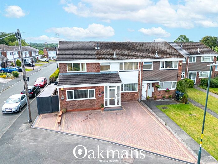 5 Bedroom Semi-Detached House For Sale In Winchester Gardens, Northfield, Birmingham, B31