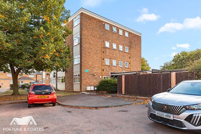1 Bedroom Flat For Sale In Longfield, Harlow, CM18