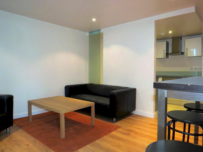 2 Bedroom Flat To Rent In Bacon Street, Shoreditch E2