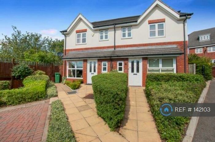 3 Bedroom Semi-Detached House To Rent In Berwick Gardens, Sutton, SM1