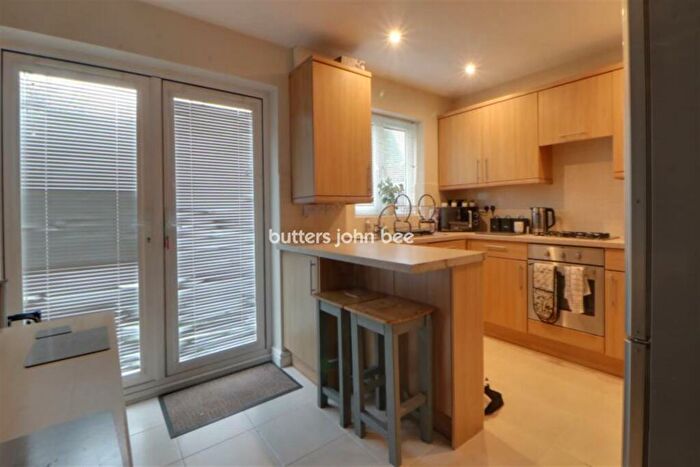 3 Bedroom Semi-Detached House To Rent In Conway Close, Crewe, CW1