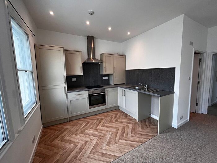 1 Bedroom Flat To Rent In Liverpool Road, Worthing, BN11