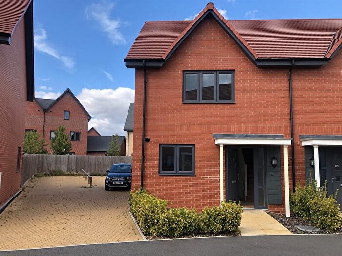 2 Bedroom Semi-Detached House To Rent In Roundel, Wootton, Bedford, MK43