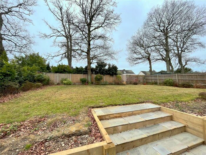 3 Bedroom Bungalow For Sale In Braemar Drive, Highcliffe, Christchurch