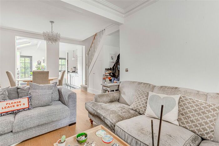 3 Bedroom Property To Rent In Elsley Road, Battersea, SW11