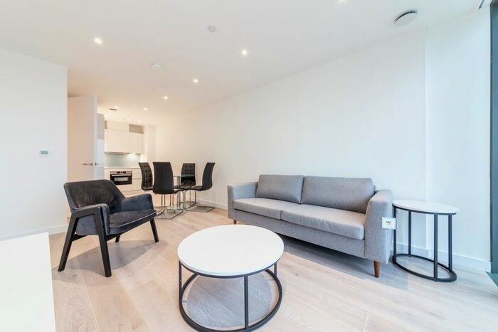 1 Bedroom Flat To Rent In City North Place, London, N4