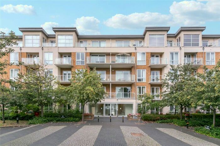 2 Bedroom Flat To Rent In Aura House, Melliss Avenue, Richmond, TW9