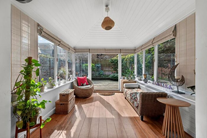 4 Bedroom Terraced House For Sale In Mercator Place, Isle Of Dogs, E14