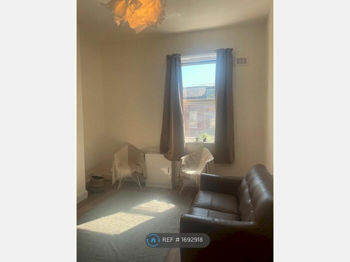 3 Bedroom Flat To Rent In Filey Street, Sheffield, S10